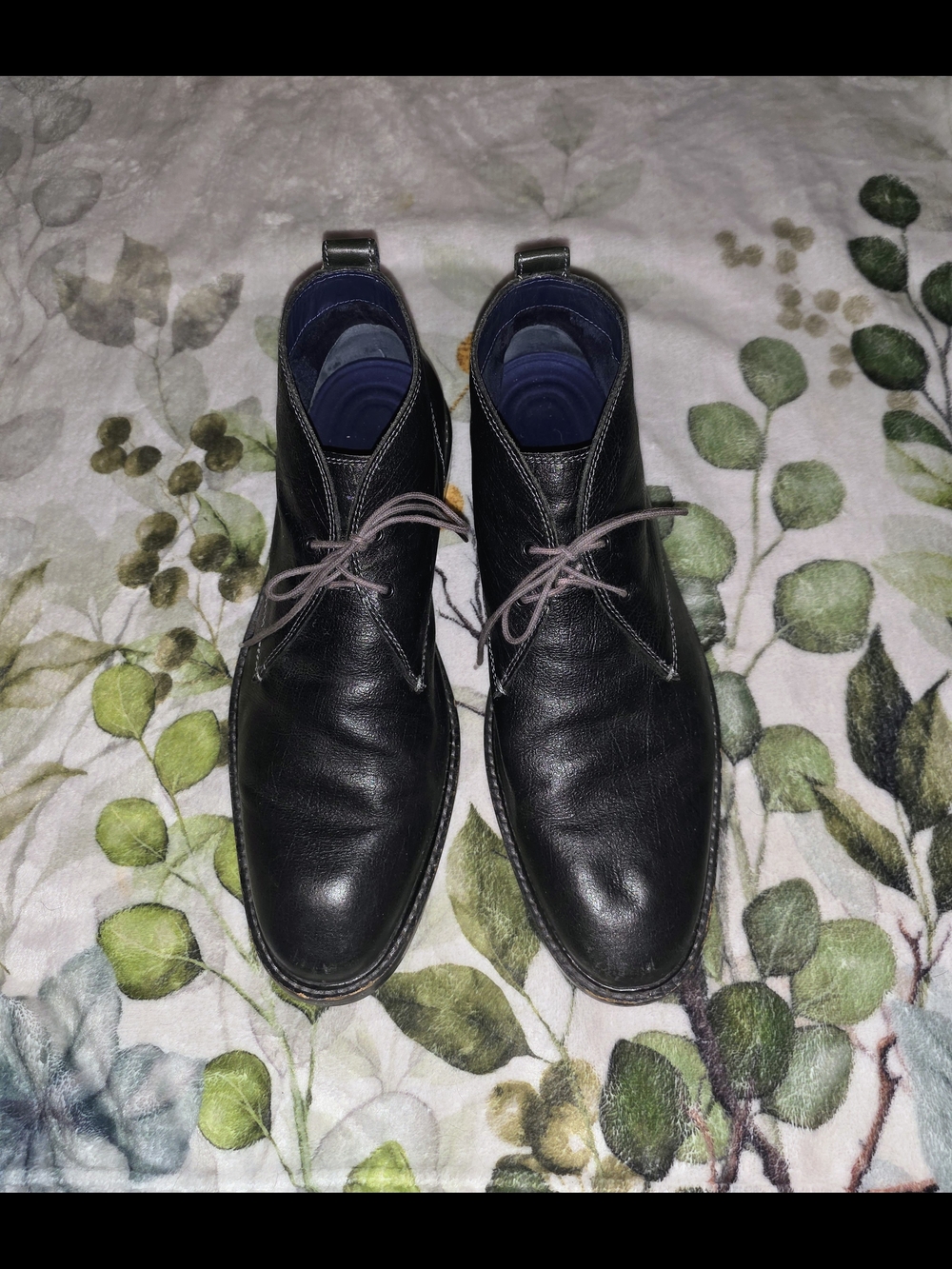 Cole Haan Men's Black Leather Chukka Boots - Classic Lace-Up Style